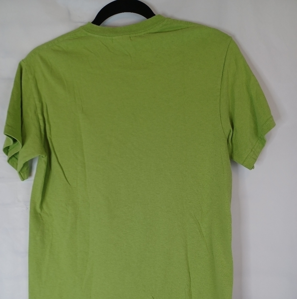 VINTAGE Tee Spend Awhile On The Nile Graphic Tee In Size Small By Gildan. - Picture 3 of 4